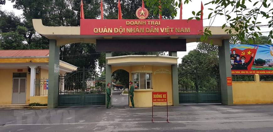 Trường Quân sự Bộ Tư lệnh Thủ đô (thị xã Sơn Tây) là nơi cách ly các công dân Việt Nam trở về từ Hàn Quốc. (Ảnh: TTXVN)