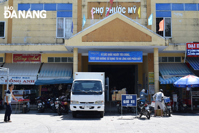 The Phuoc My Market in namesake ward, Son Tra District