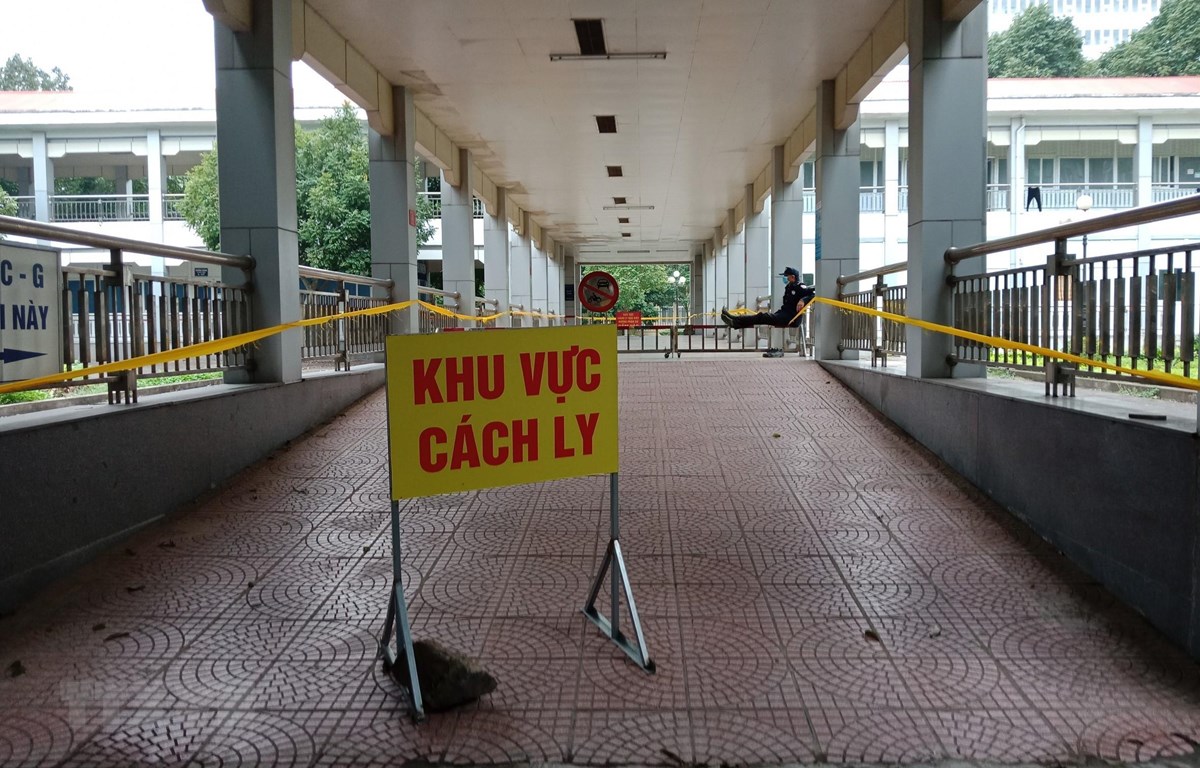 Khu vực cách ly được bố trí biệt lập tại Bệnh viện Đa khoa tỉnh Ninh Bình. (Ảnh: Đức Phương/TTXVN)