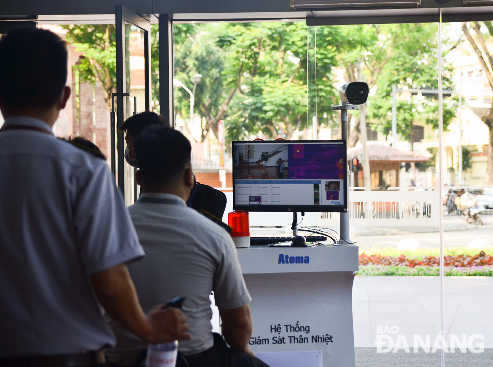 A thermal scanner installed at the Gate No 3 at the Da Nang Administrative Centre