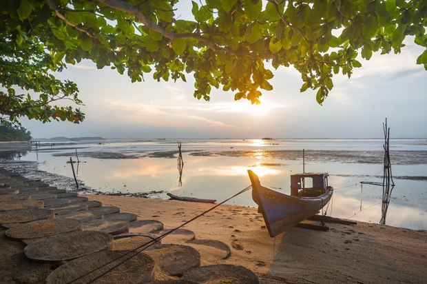 The sun sets on Bintan Island. Indonesia has added four more days to its 2020 public holidays to boost domestic tourism. (Photo: thejakartapost.com)