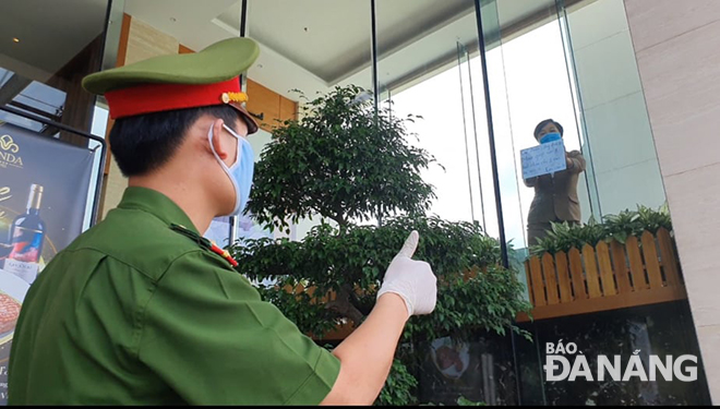 A police officer being on duty outside the building showing his willingness to help her.