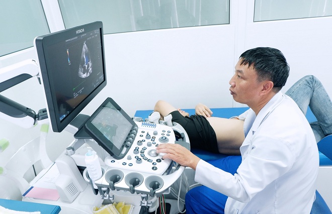 Bác sĩ Nguyễn Văn Điền là chuyên gia về can thiệp tim mạch.