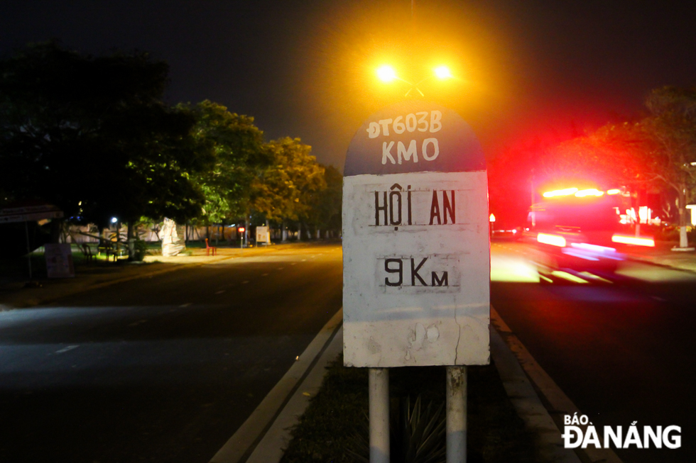 A checkpoint  has been set up at the end point of Truong Sa Street bordering with Quang Nam Province