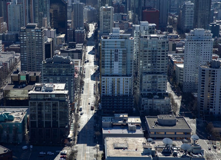 Thành phố Seattle vắng bóng người đi lại. (Ảnh: Reuters)
