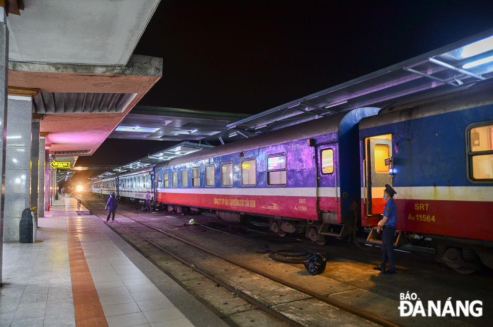 Currently, only 4 pairs of trains between Da Nang and other localities nationwide are operating, a decrease of 3 due to a lack of passengers.