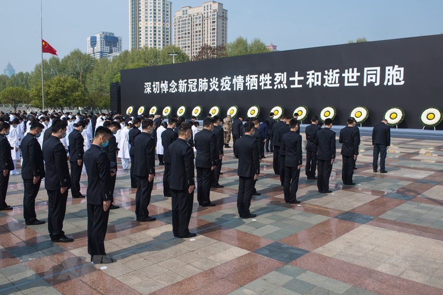 Hình ảnh Trung Quốc tổ chức quốc tang tưởng niệm nạn nhân của Covid-19