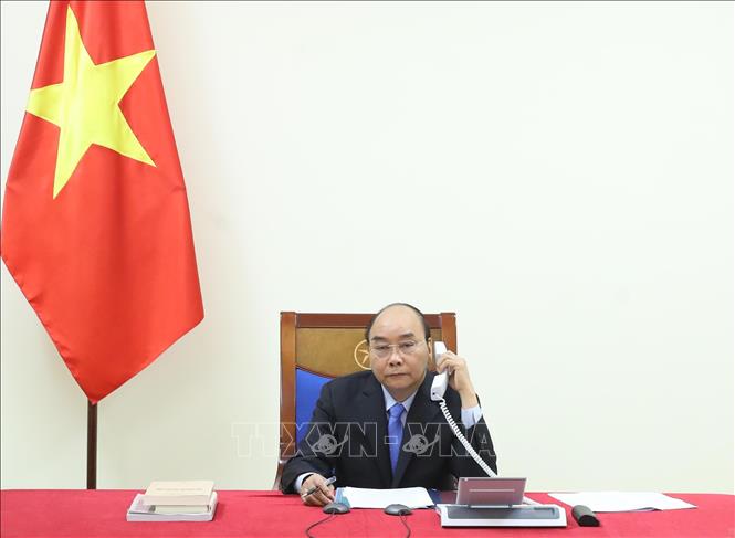 Thủ tướng Nguyễn Xuân Phúc điện đàm với Thủ tướng Ấn Độ về hợp tác chống dịch Covid-19