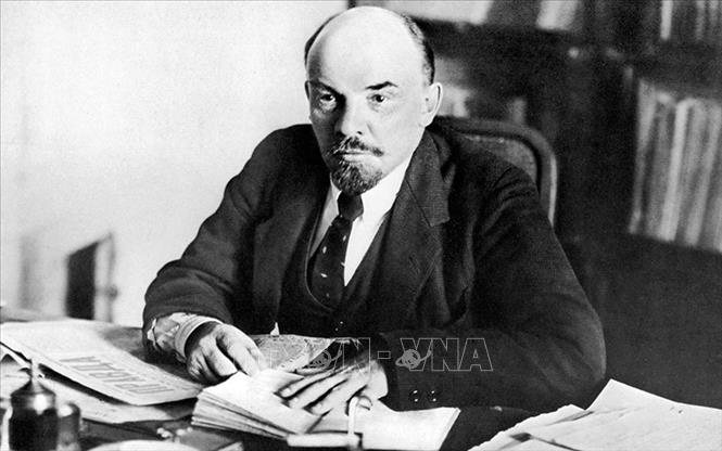 150 năm ngày sinh lãnh tụ V. I. Lenin: 'Mười ngày rung chuyển thế giới' từ Điện Smolnyi