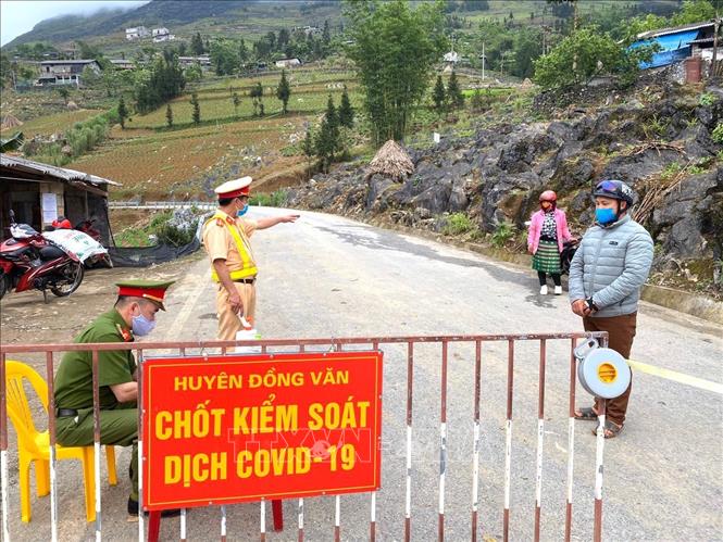 Hà Giang dỡ bỏ phong tỏa thị trấn Đồng Văn và thôn Tả Kha
