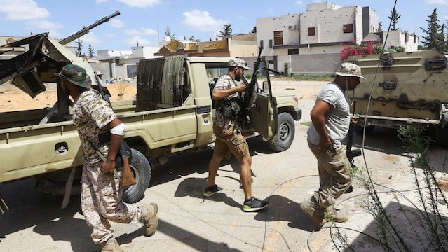 Lính đánh thuê người Syria trên chiến trường Libya. Ảnh: Al Masdar News