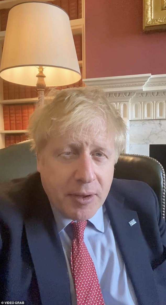 Thủ tướng Anh phát biểu trước toàn dân qua video. Ảnh: Dailymail