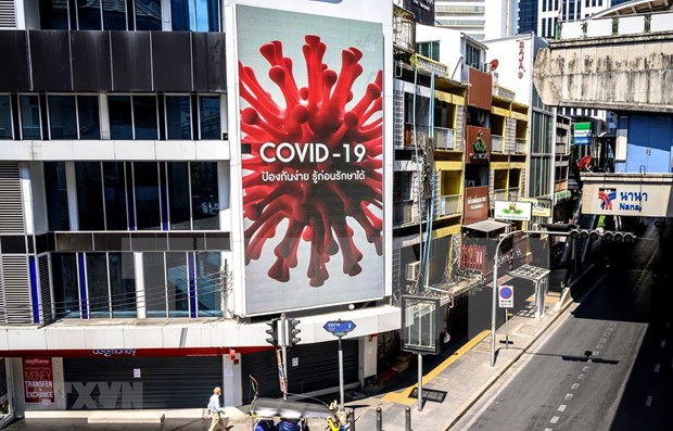 A street in Bangkok is empty because of the Covid-19 pandemic. (Photo: AFP)