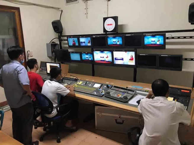 Học sinh khối lớp 12 tại Đắk Lắk sẽ được học tập trên truyền hình. (Ảnh: Quốc Bảo)