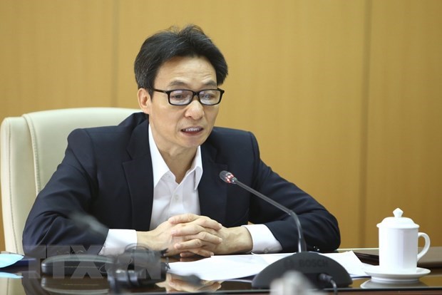 Deputy Prime Minister Vu Duc Dam, who is head of the National Steering Committee for COVID-19 Prevention and Control, speaks at the meeting (Source: VNA)
