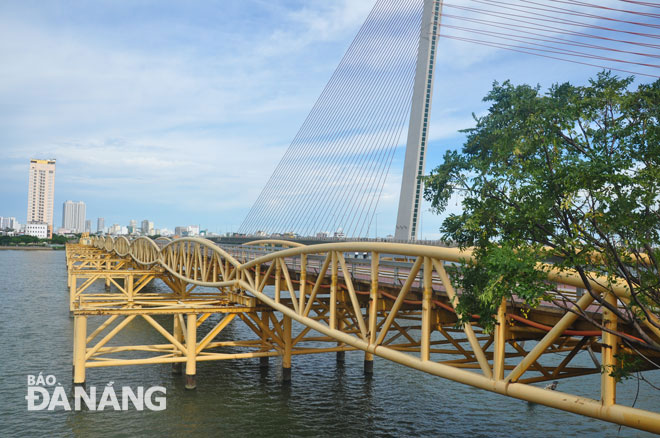 Cầu Nguyễn Văn Trỗi. Ảnh: THÀNH LÂN