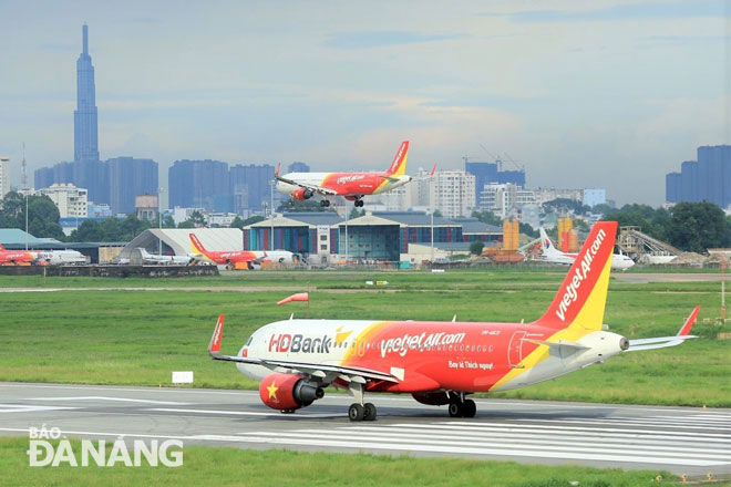 Các chuyến bay từ Hà nội, Thành phố Hồ Chí Minh đi Đà Nẵng và ngược lại được tăng lên 6 chuyến/ngày. Ảnh:THÀNH LÂN