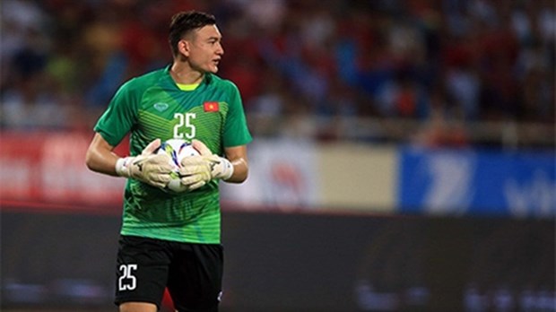 Viet Nam’s No 1 keeper Dang Van Lam may miss chance to defend AFF Cup title. (Photo: VNA)