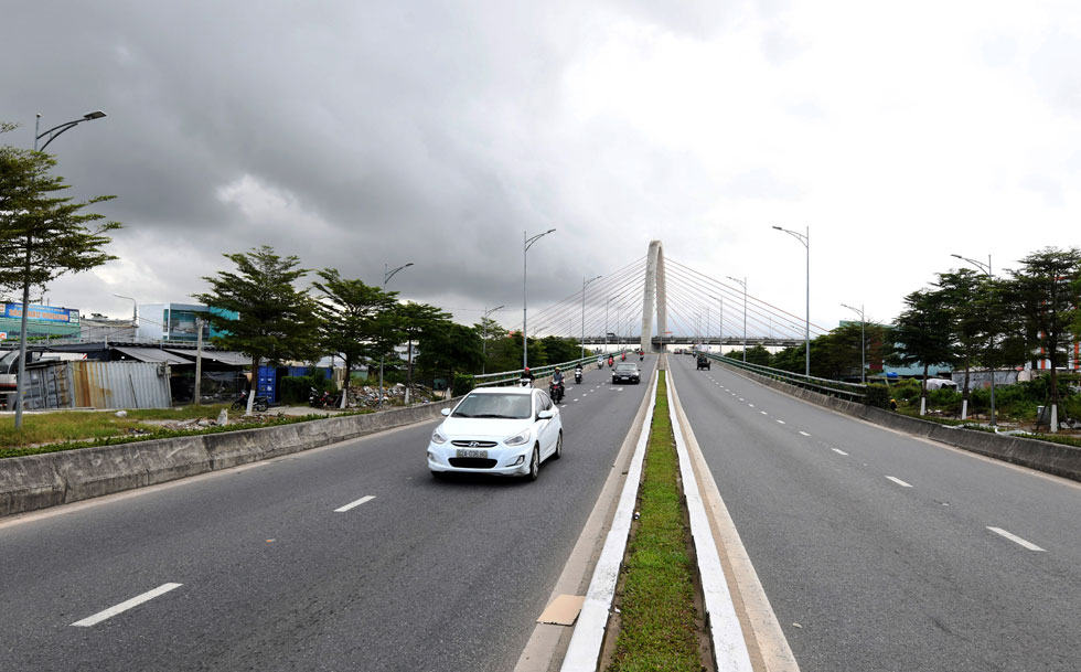 Since opening to traffic on 29 March 2015, the Hue T-junction overpass has helped to reduce traffic congestion and the number of accidents in the area, as well as become a unique architectural feature at the northern gateway to the city.