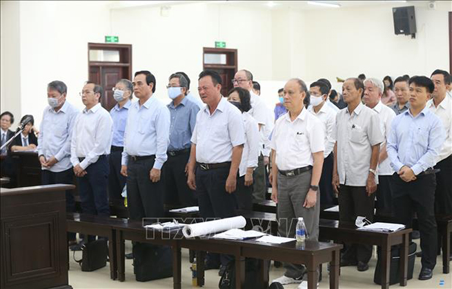 Xét xử phúc thẩm hai nguyên Chủ tịch UBND thành phố Đà Nẵng và Phan Văn Anh Vũ