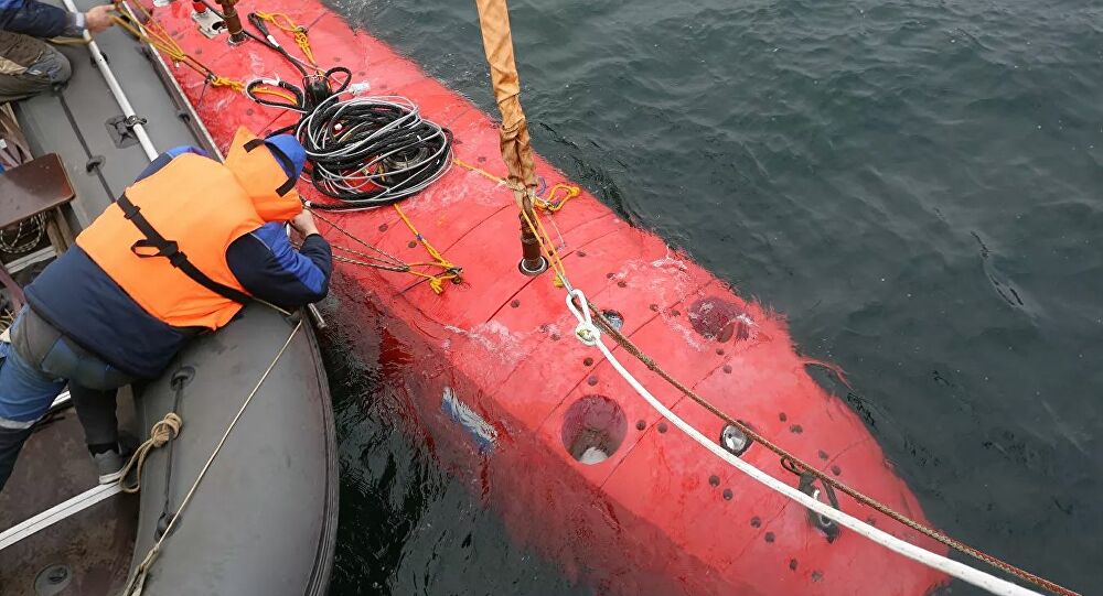 Tàu ngầm tự hành Nga thám hiểm rãnh đại dương sâu nhất thế giới