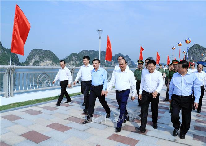 Thủ tướng dự Lễ khánh thành cầu Bài Thơ và đường bao biển Trần Quốc Nghiễn