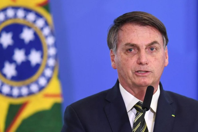 Brazil 'nóng' vì Covid-19, Tổng thống bị chỉ trích