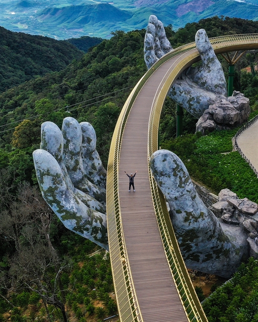 The image of the Golden Bridge taken by Tran Tuan Viet