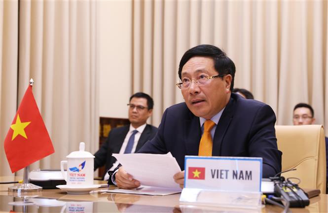 Phó Thủ tướng, Bộ trưởng Bộ Ngoại giao Phạm Bình Minh phát biểu tại Phiên họp. Ảnh: Lâm Khánh - TTXVN