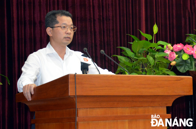 Phó Bí thư Thường trực Thành ủy Nguyễn Văn Quảng phát biểu kết luận hội nghị.                               Ảnh: LÊ VĂN THƠM