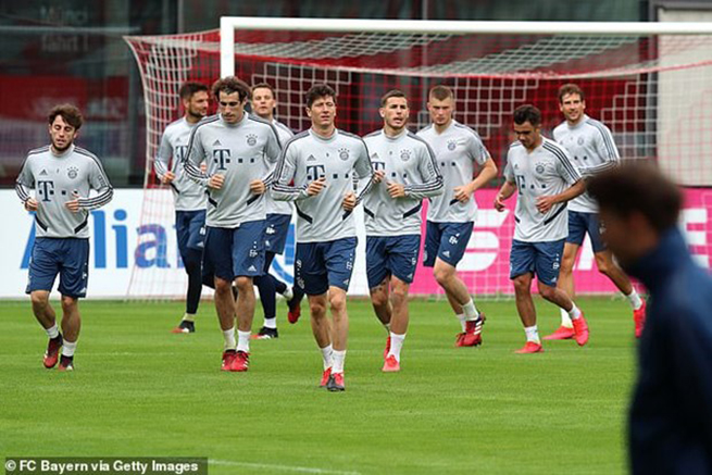  Bayern tập luyện chuẩn bị cho giai đoạn còn lại của mùa giải.