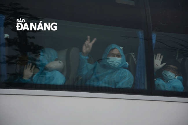 Vietnamese repatriates are required to undergo 14-day quarantine in a military facility in Quang Nam Province.