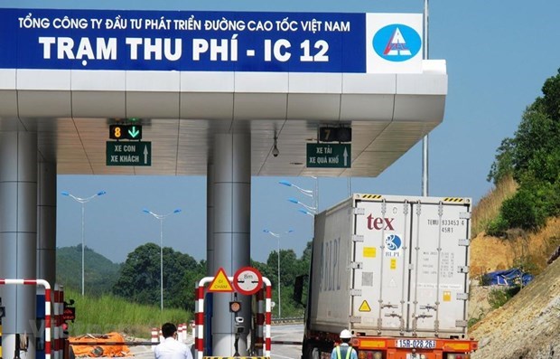 Một trạm thu phí trên tuyến đường cao tốc Nội Bài-Lào Cai. (Ảnh: Vietnam+)