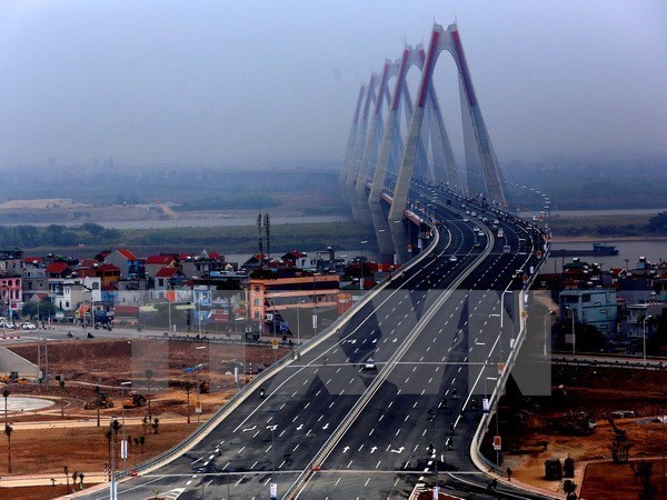 Nhat Tan Bridge, one of major infrastructure projects using the official development assistance (ODA) loans. (Source: VNA)