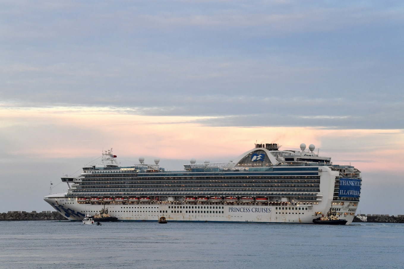 Du thuyền Ruby Princess rời cảng Kembla, cách Sydney 80km. Ảnh: AFP