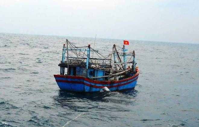 Kêu gọi tàu thuyền trợ giúp tàu cá Đà Nẵng thả trôi trên biển