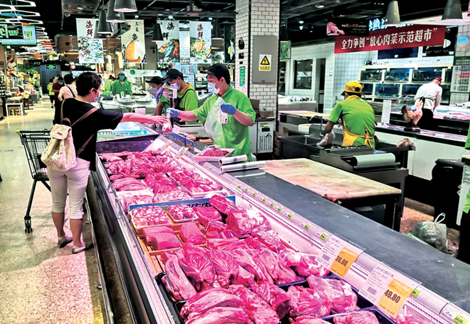 Chính quyền Bắc Kinh sẽ kiểm tra an toàn vệ sinh thực phẩm ở các siêu thị. Ảnh: THX
