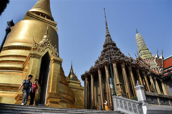 Khách du lịch tại Bangkok, Thái Lan, ngày 7-6-2020. Ảnh: AFP- TTXVN