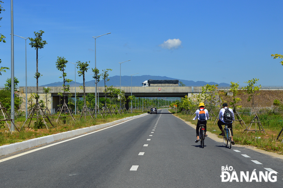 The ring road has helped shorten the distance from the 1A Highway to Hoa Khuong Commune.
