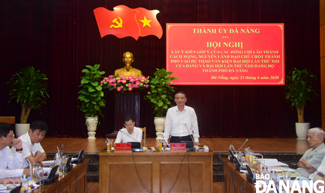 Bí thư Thành ủy Trương Quang Nghĩa phát biểu kết luận tại hội nghị.  Ảnh: TRỌNG HUY	
