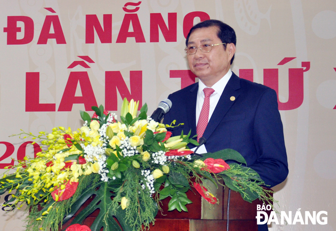 Chủ tịch UBND thành phố Huỳnh Đức Thơ phát biểu chỉ đạo đại hội. Ảnh: T.LÂN	