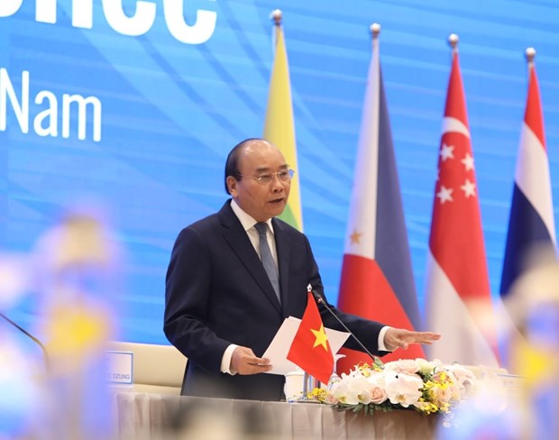 Prime Minister Nguyen Xuan Phuc speaks at the press conference following the 36th ASEAN Summit on June 26 (Photo: VNA)