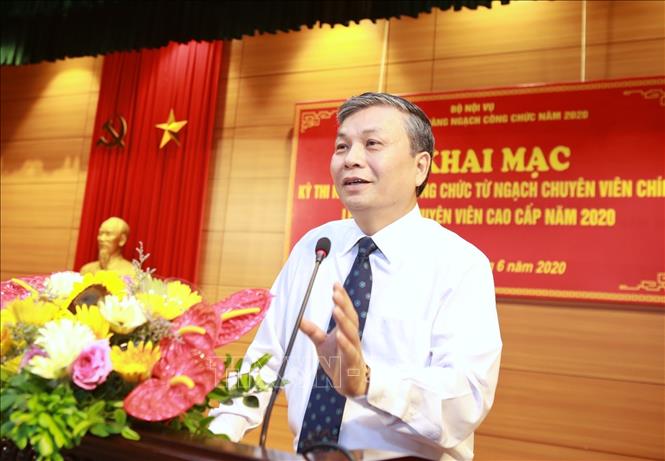  Chủ tịch Hội đồng thi, Thứ trưởng Bộ Nội vụ Nguyễn Trọng Thừa phát biểu khai mạc. Ảnh: Danh Lam/TTXVN