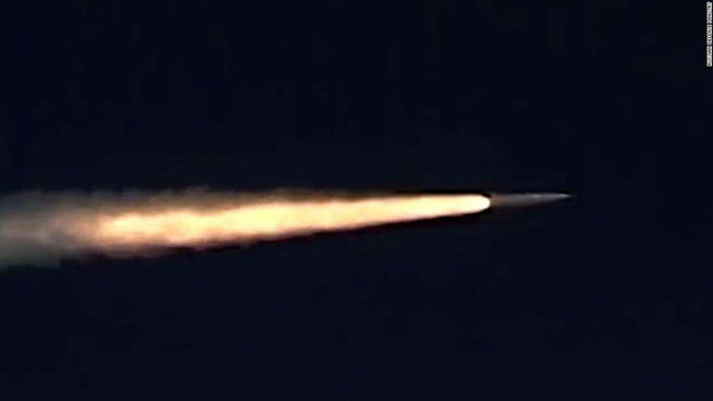 Chạy đua với Nga-Trung, Mỹ tiết lộ tên lửa nhanh gấp 17 lần âm thanh