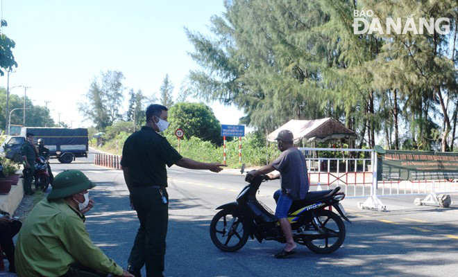 Lập 4 chốt trực ngăn chặn tụ tập đông người ở khu vực bán đảo Sơn Trà
