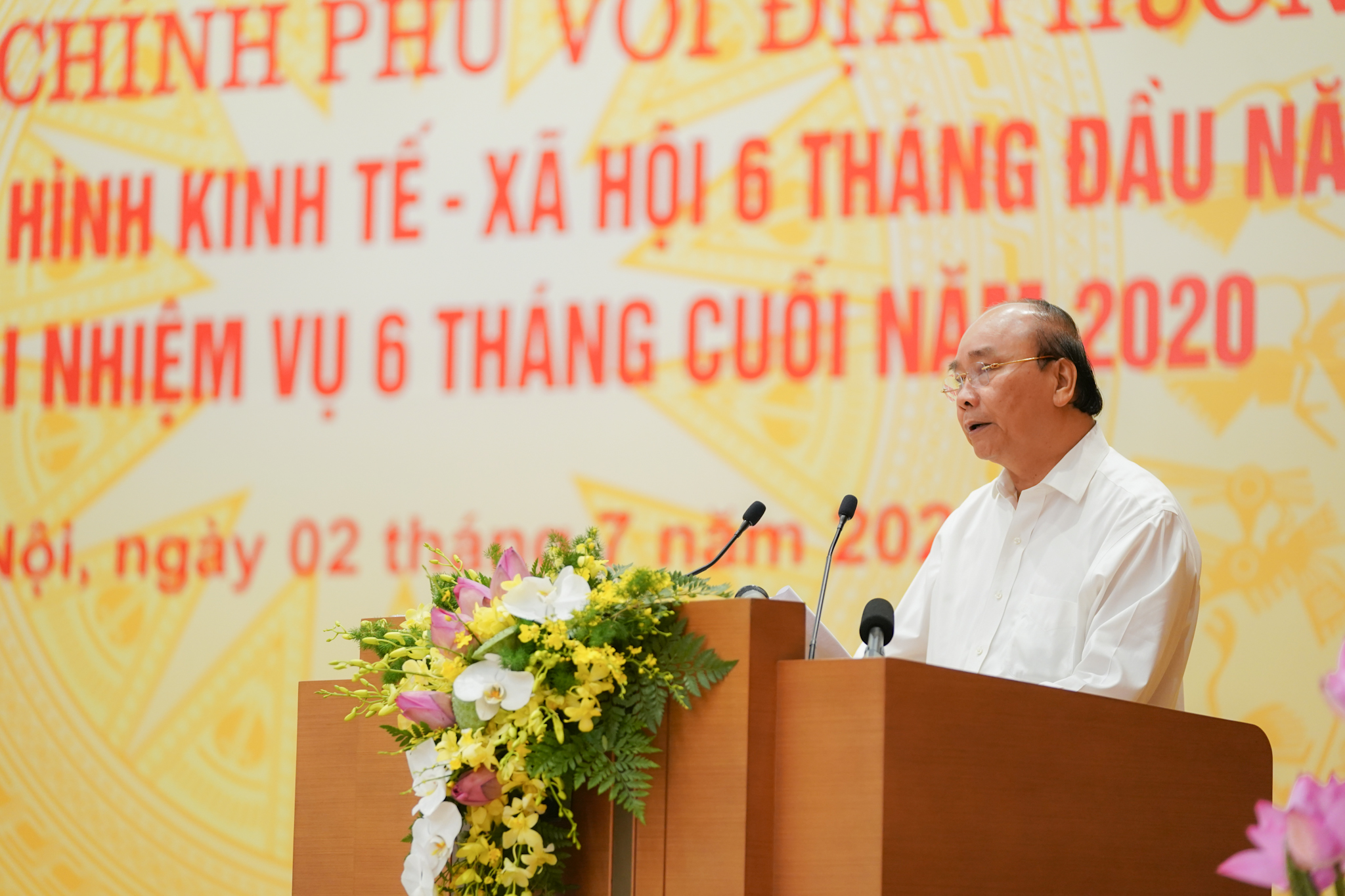 Thủ tướng Nguyễn Xuân Phúc phát biểu tại hội nghị. Ảnh VGP/Quang Hiếu