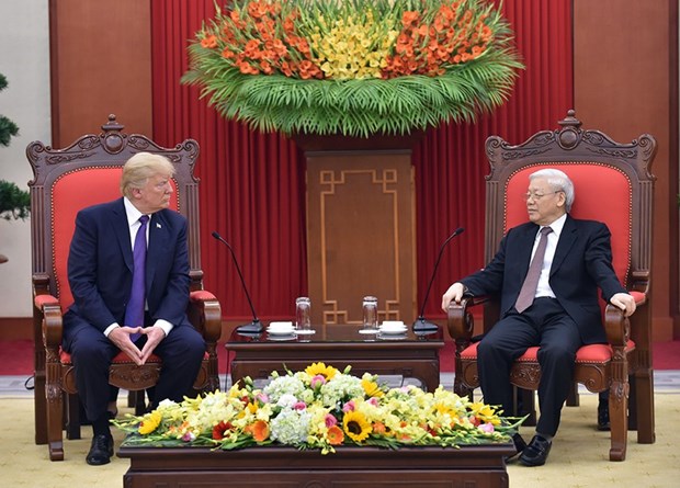 Party General Secretary and State President Nguyen Phu Trong receives US President Donald Trump in November 2017.  (Photo: VGP)