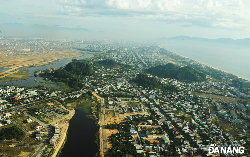 An overview of the Marble Mountains from above