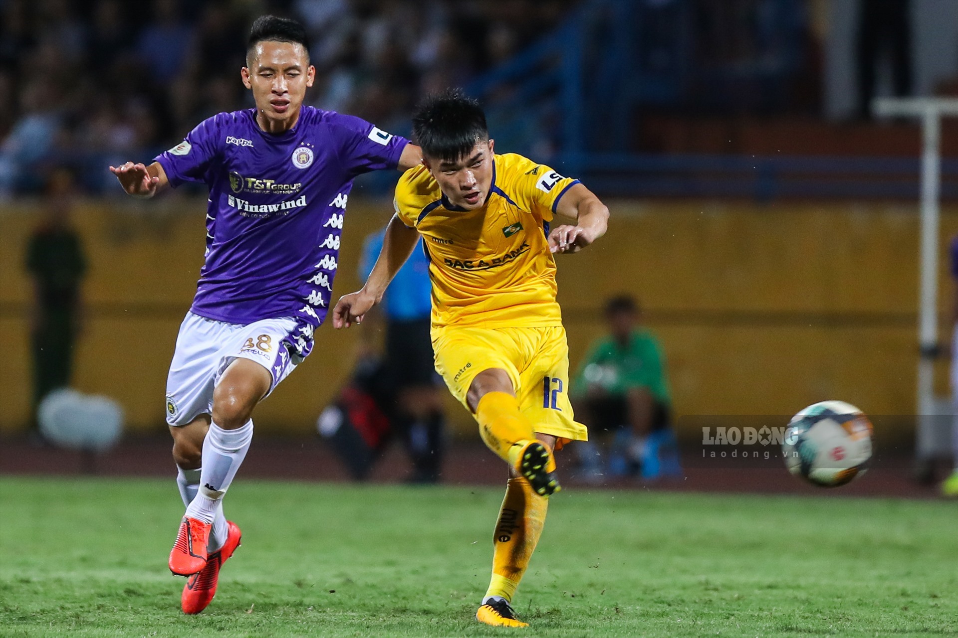  Sông Lam Nghệ An bất ngờ đánh bại Hà Nội tại vòng 6 LS V.League 2020. Ảnh: M.D