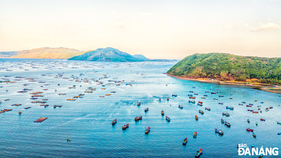 Xuan Dai is one of the most beautiful bays in the central region.